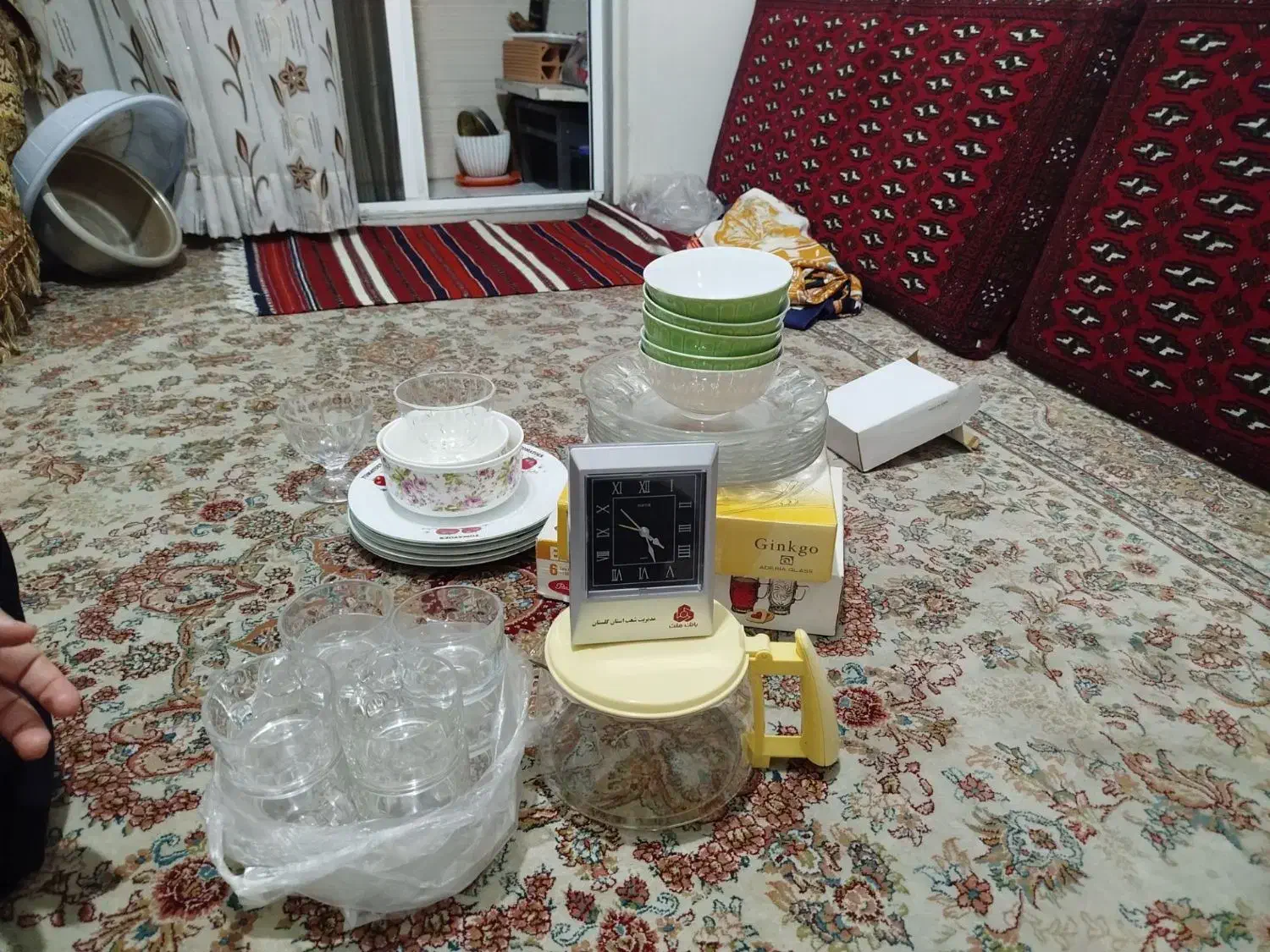 ظرف و ظروف خانه قیمت توافقی|حراج|گرگان, |دیوار