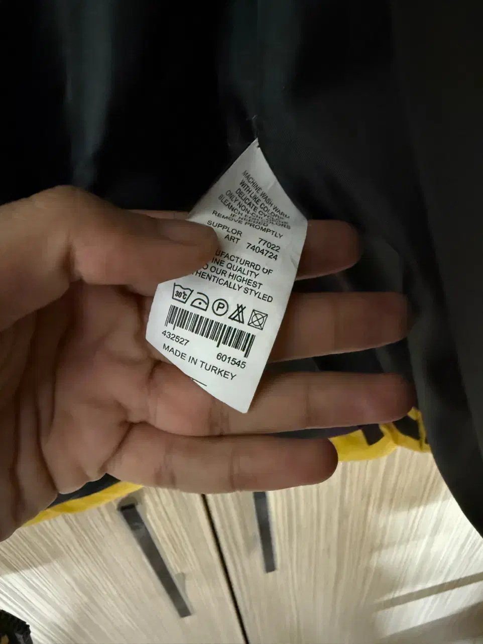 کاپشن سایز مدیوم|لباس|مشهد, آبکوه|دیوار