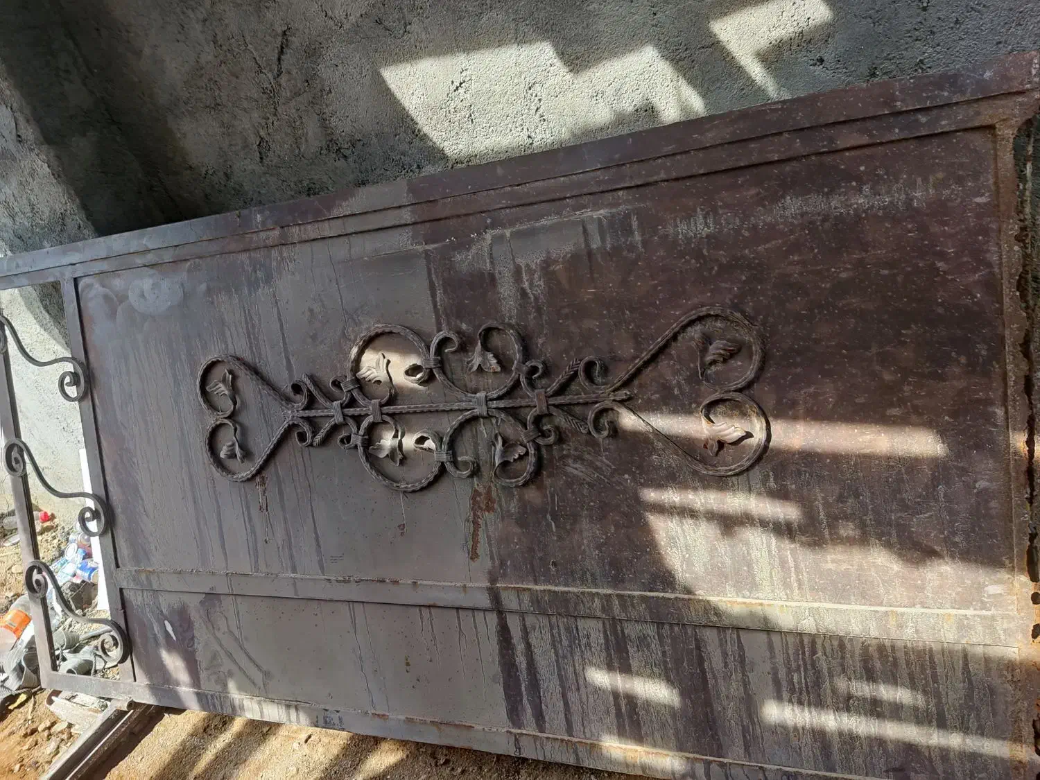 درب حیاط|مصالح و تجهیزات ساختمان|قلعه قاضی, |دیوار