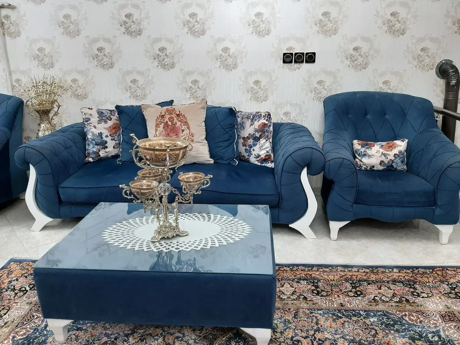 راحتی چستر|مبلمان خانگی و میز عسلی|اراک, |دیوار