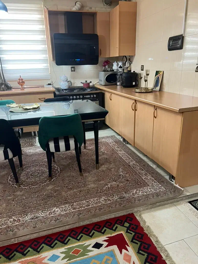 فروش آپارتمان ۸۰متری/دو خوابه/تاپ لوکیشن زنبق|فروش آپارتمان|کرج, کوی زنبق|دیوار