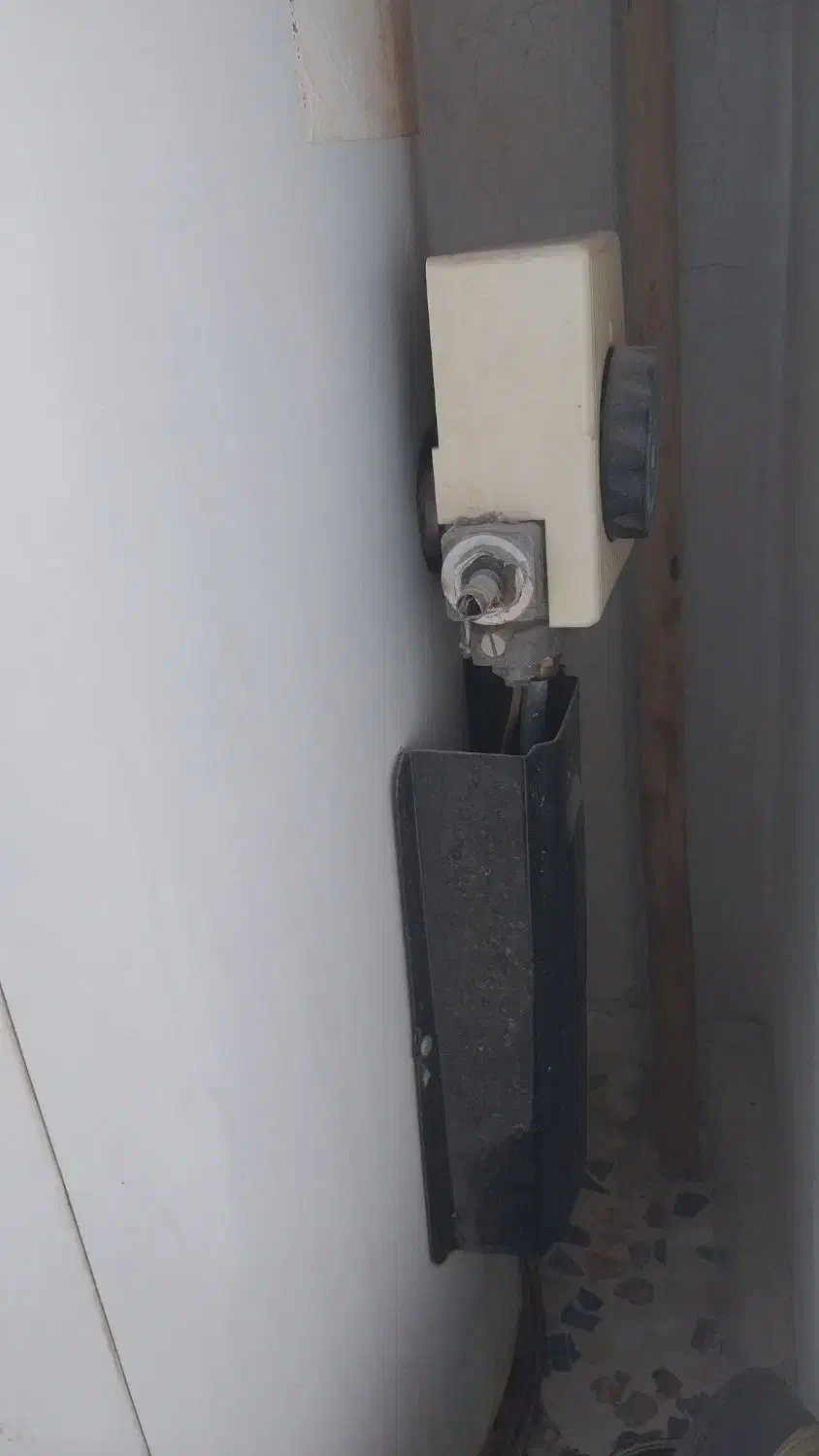 آبگرمکن|آبگرمکن، پکیج، شوفاژ|ایذه, |دیوار