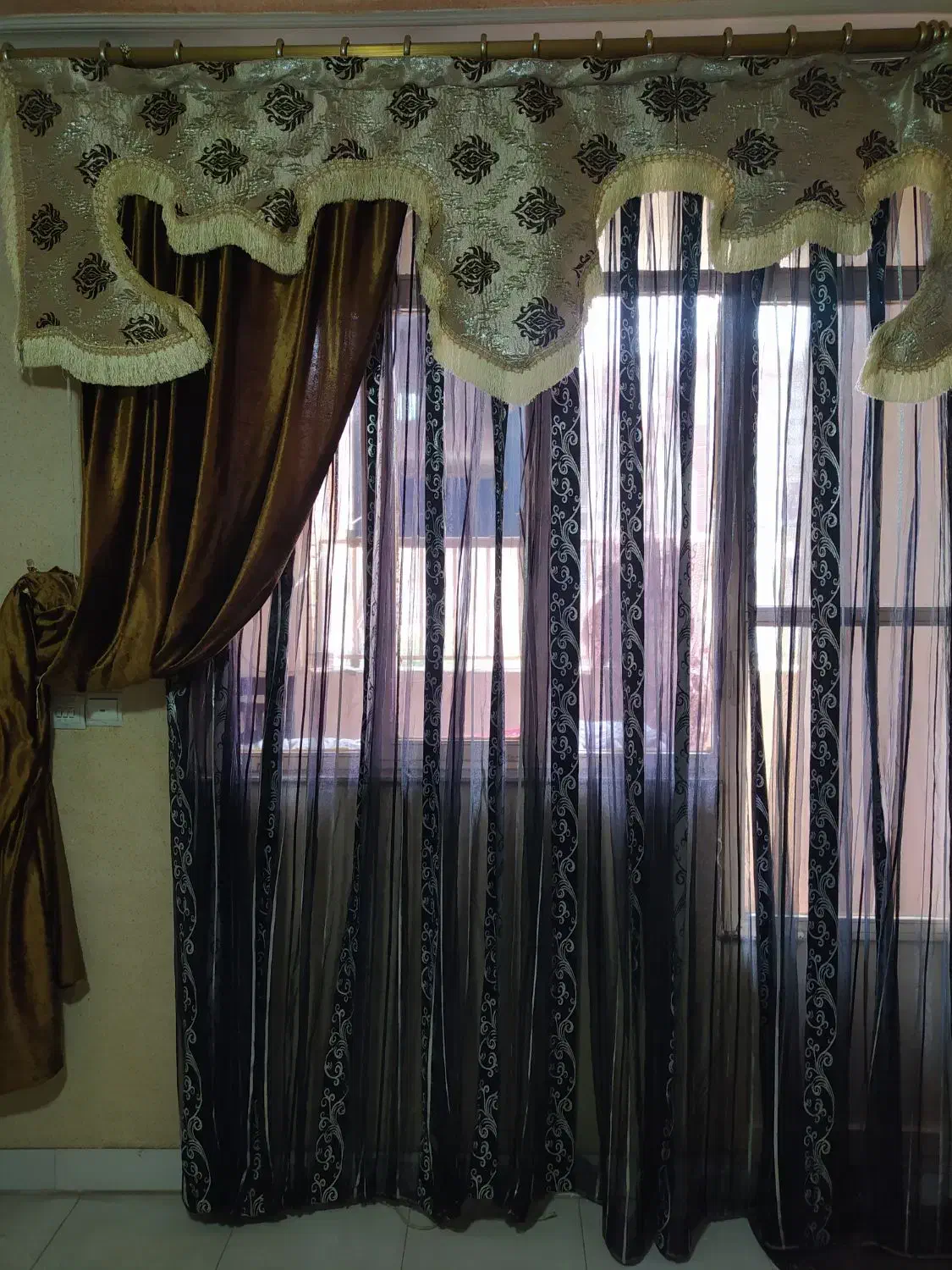 پرده وکنار پرده ووالان|پرده، رانر، رومیزی|سنندج, |دیوار