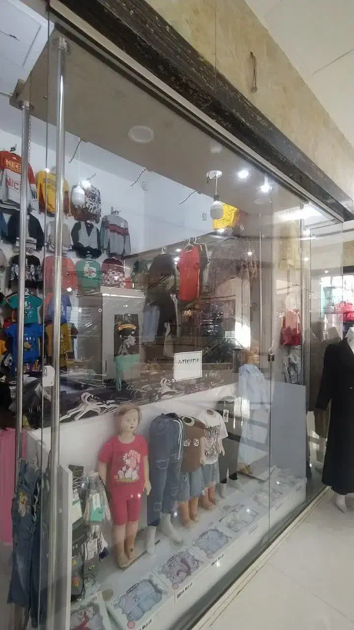 دکور لباس|فروشگاه و مغازه|مشهد, عیدگاه|دیوار