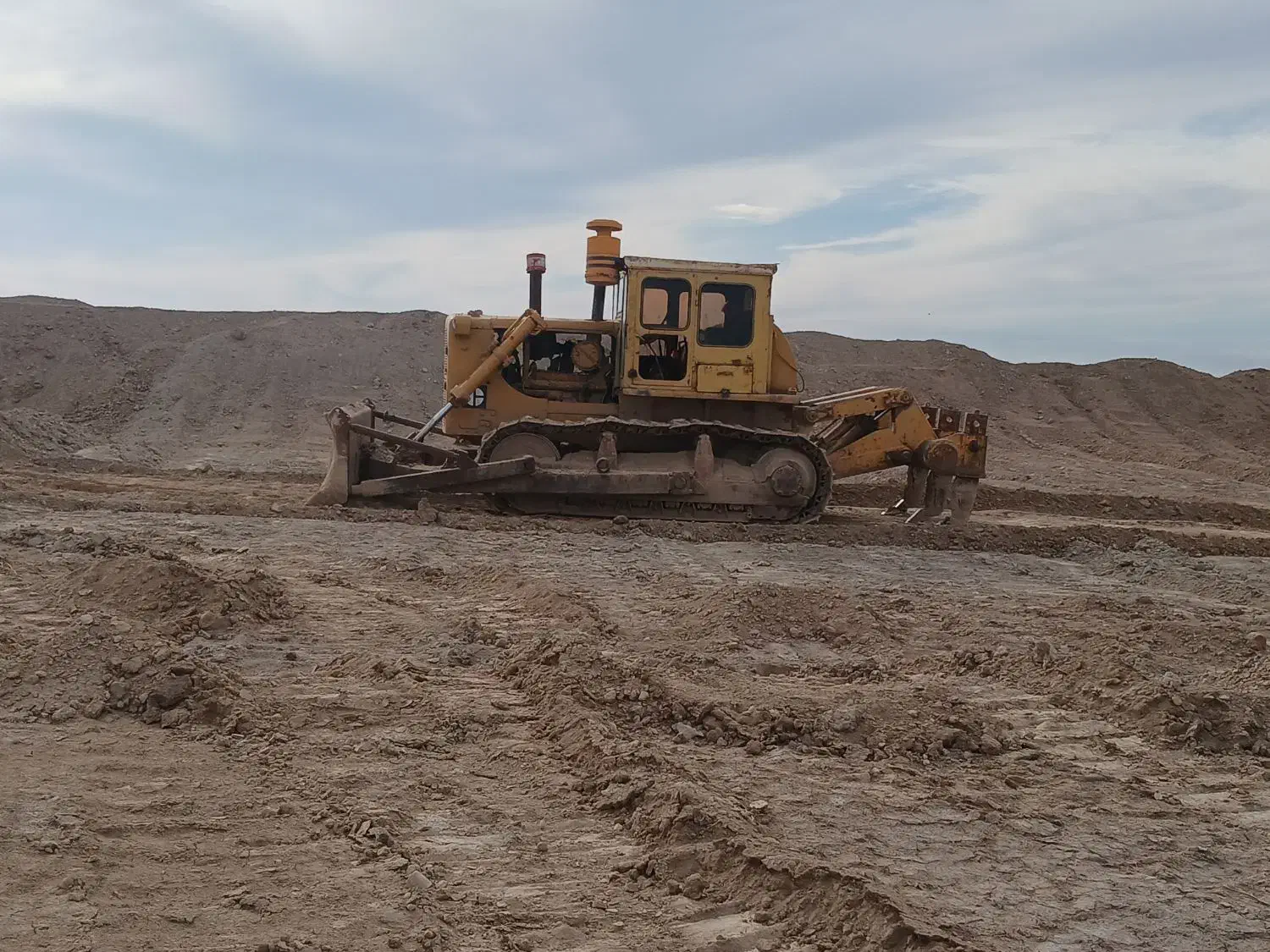 بلدوزر d7 کاترپیلار|خودرو سنگین|اهواز, کوی شاهد|دیوار