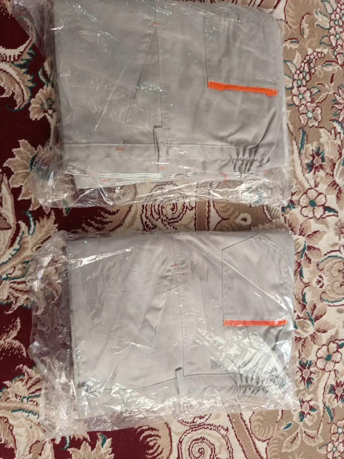 دو عدد لباس کار نو|لباس|خرم‌آباد, |دیوار