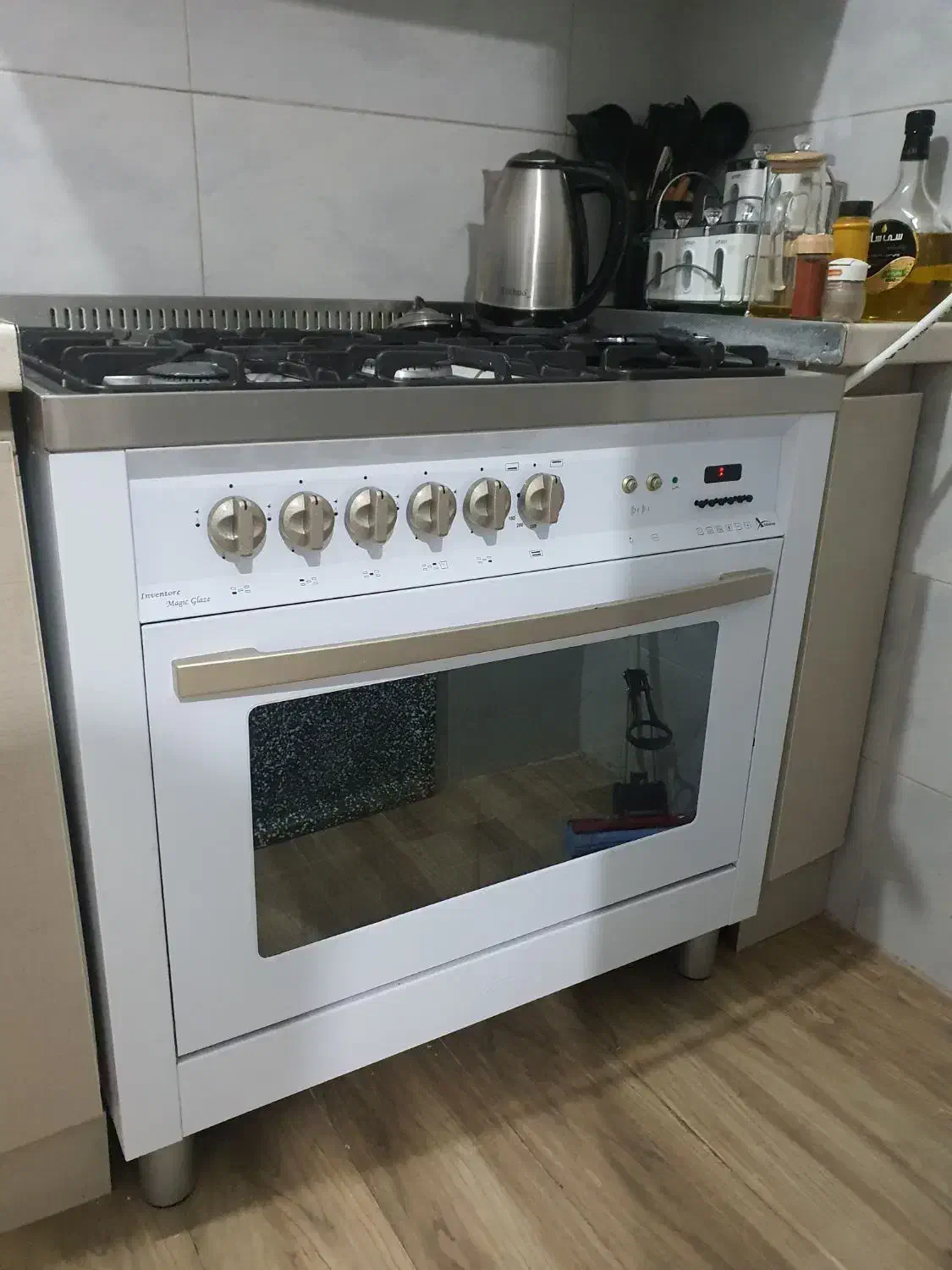 اجاق گاز اخوان ۱ سال کارکرد|اجاق گاز و لوازم برقی پخت‌وپز|بهشهر, |دیوار