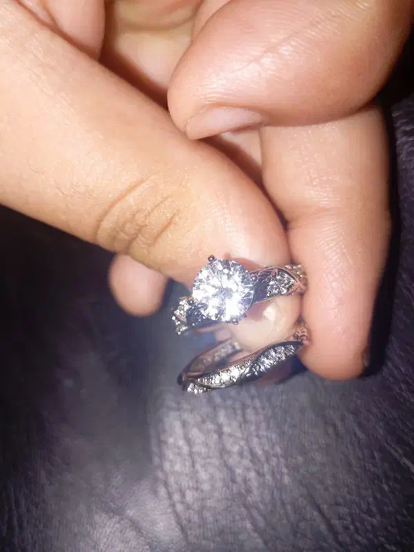 انگشتر نگین دار  و حلقه پشت|بدلیجات|گرگان, |دیوار