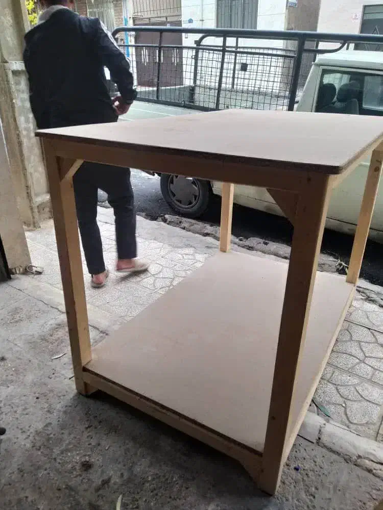 میز خرج کاربرای خیاطی|لوازم خیاطی و بافتنی|پاکدشت, شهرک انقلاب|دیوار