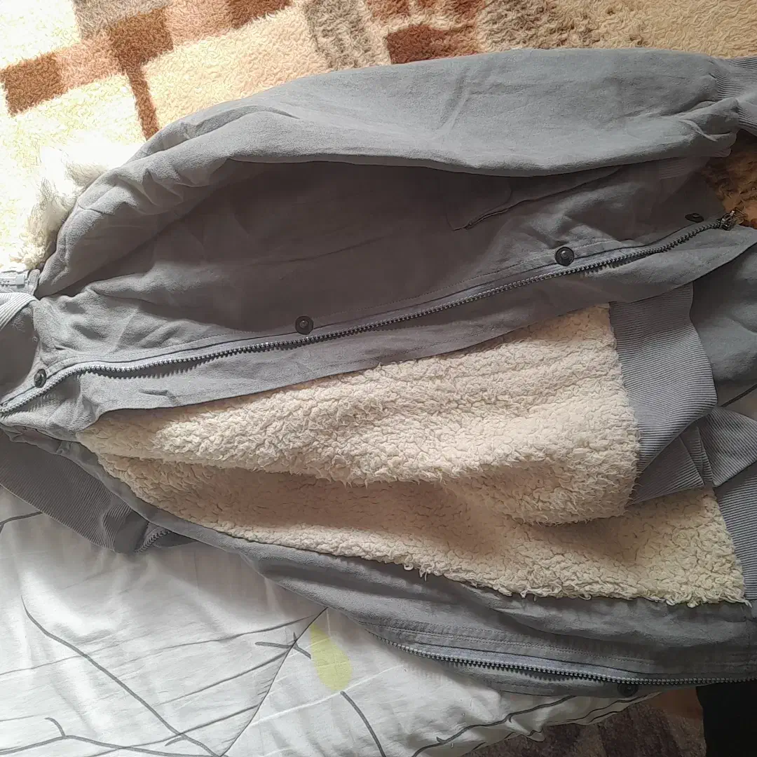 کاپشن تو کرکی کلاه دار، و سویشرت انگشتی کلاه دار|لباس|قیدار, |دیوار