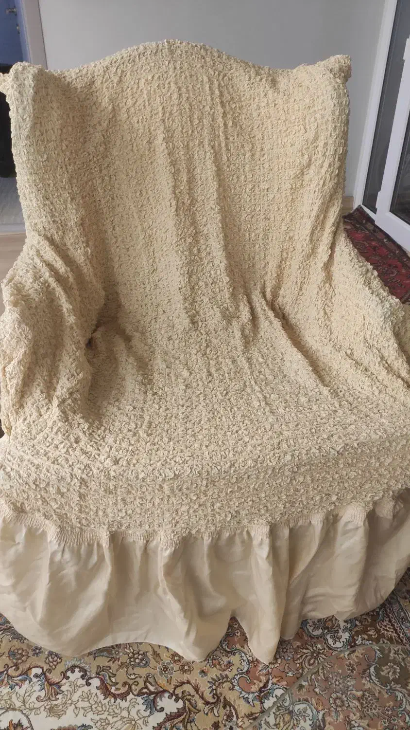 کاور مبل نه نفره فرانسوی پفکی|مبلمان خانگی و میز عسلی|قم, باجک یک|دیوار