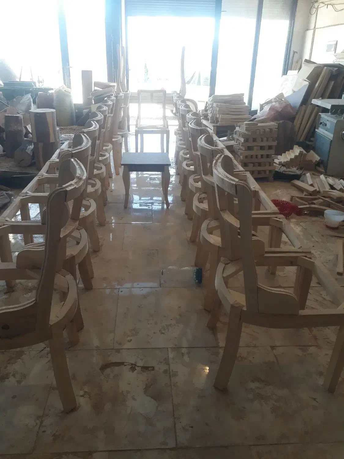 تولید وپخش صندلی جلومبلی غذاخوری وغیره|میز و صندلی غذاخوری|هیر, |دیوار