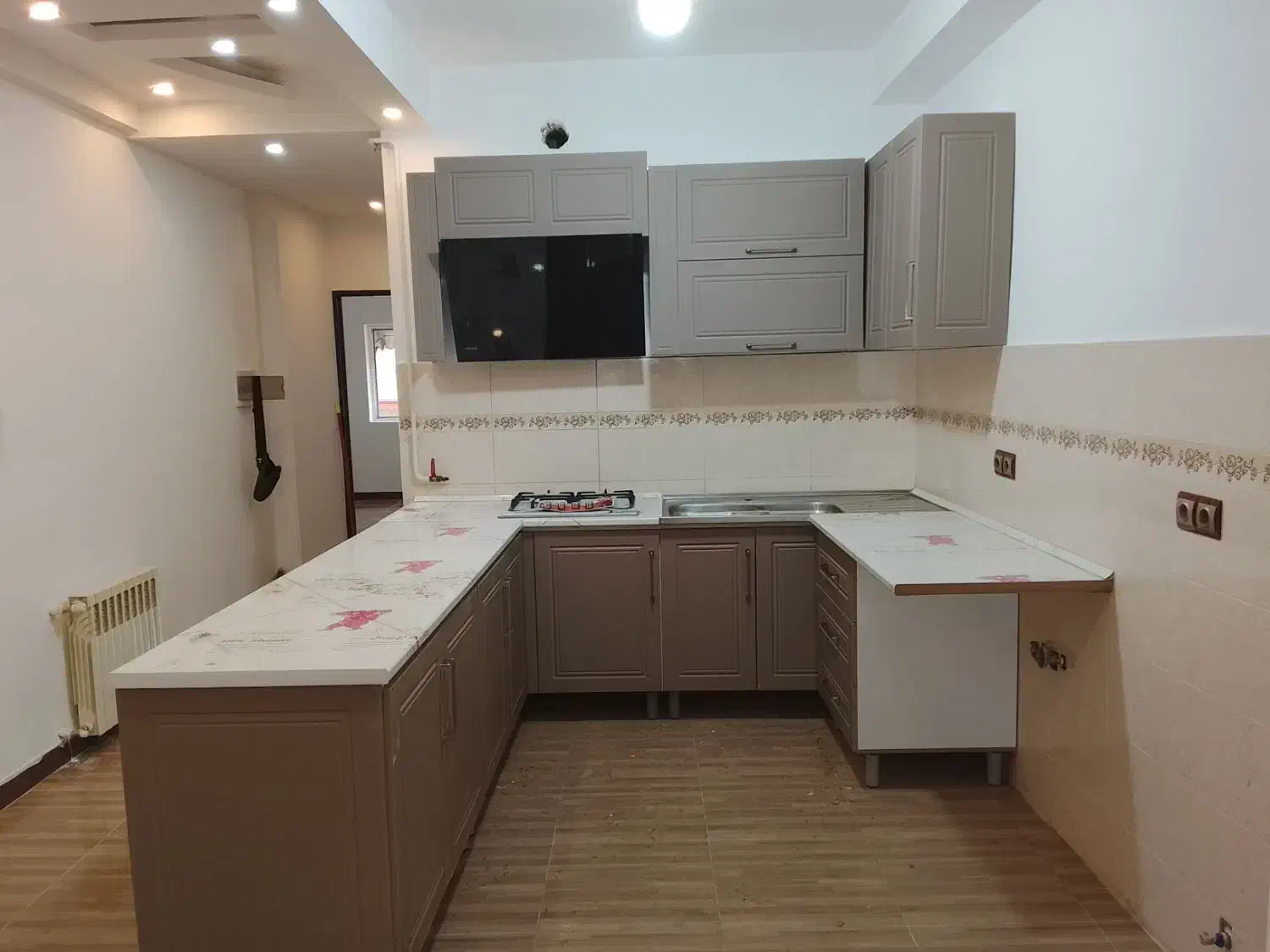 نصاب کابینت هود گاز سینک|خدمات پیشه و مهارت|رشت, شهرک قدس|دیوار