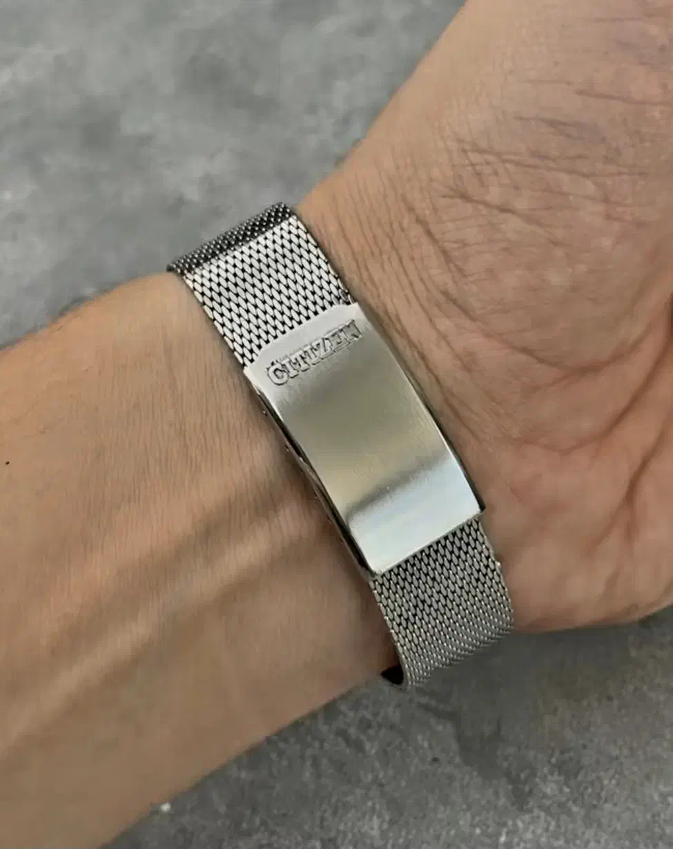 ساعت مچی قدیمی سیتیزن لو پارد|ساعت|مهاباد (آذربایجان غربی), |دیوار