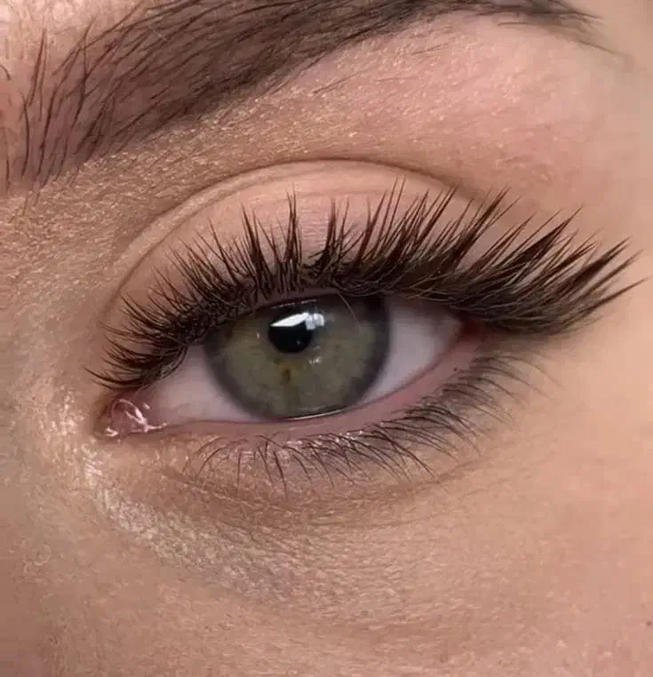 تخفیف اکشتنشن مژه حرفه ای با ماندگاری بالا|خدمات آرایشگری و زیبایی|اسلامشهر, باغ فیض|دیوار