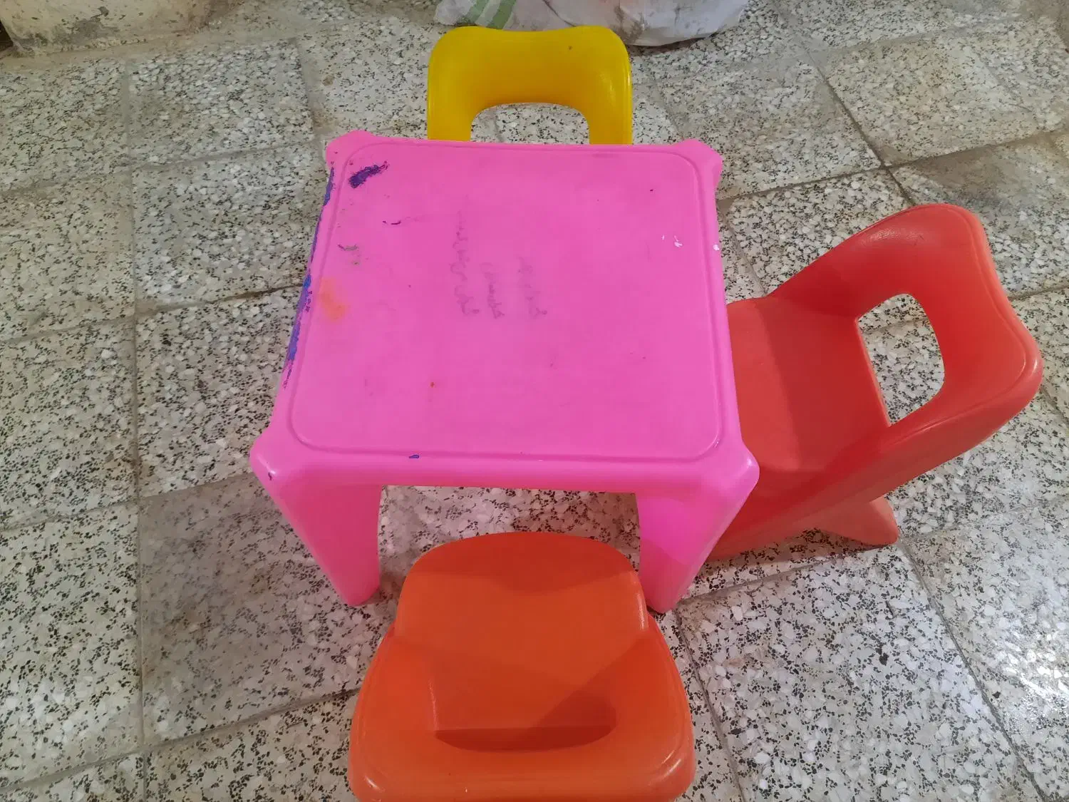 میز تحریر کودک|میز تحریر و کامپیوتر|ساری, |دیوار