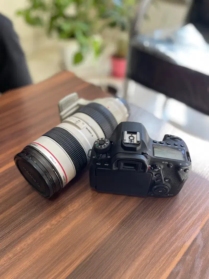 دوربین حرفه ای canon 6D mark 2 با لنز 70.200|دوربین عکاسی و فیلم‌برداری|ارومیه, |دیوار