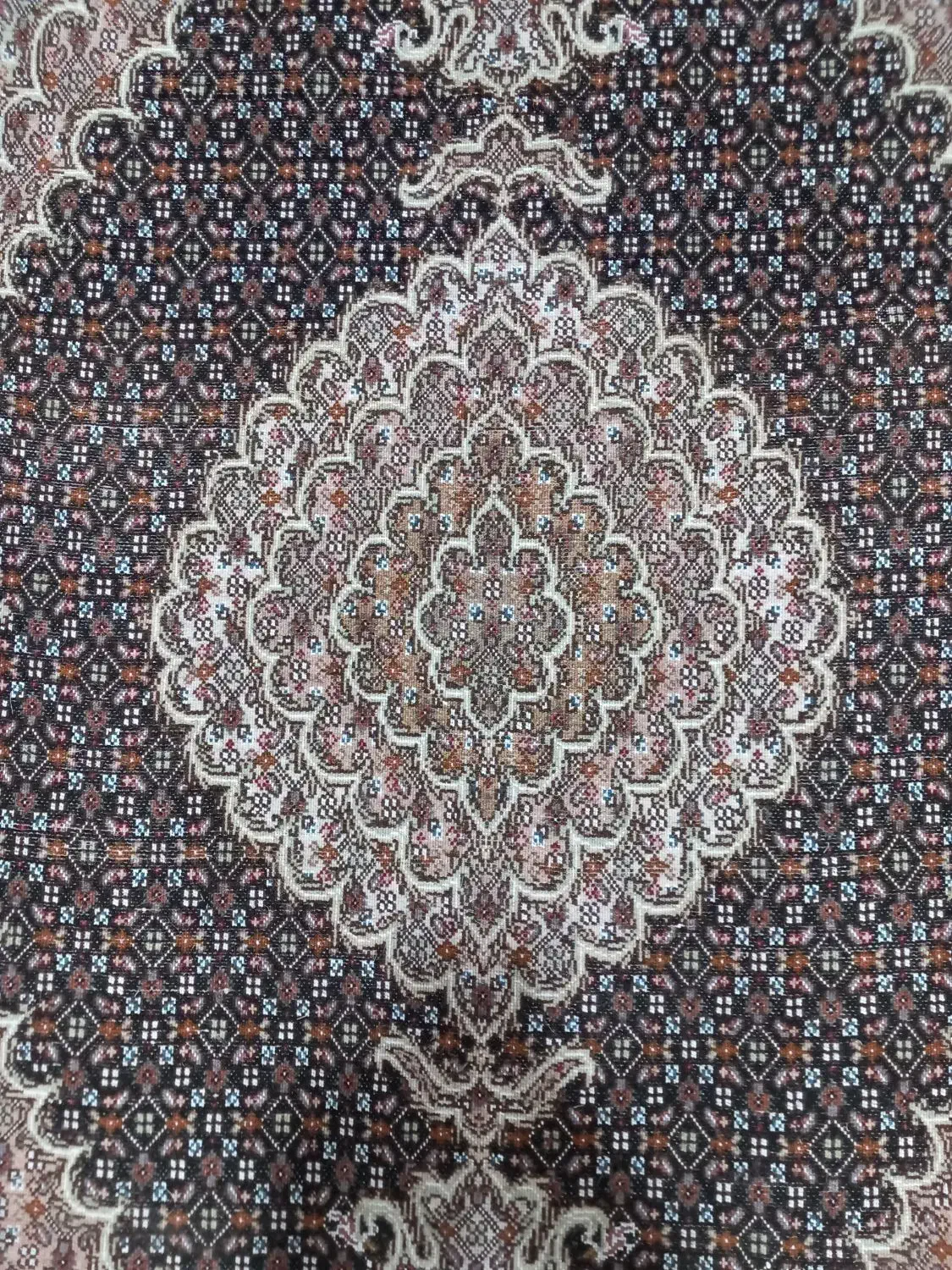 فرش دستبافت سورمه ای|فرش|خوی, |دیوار