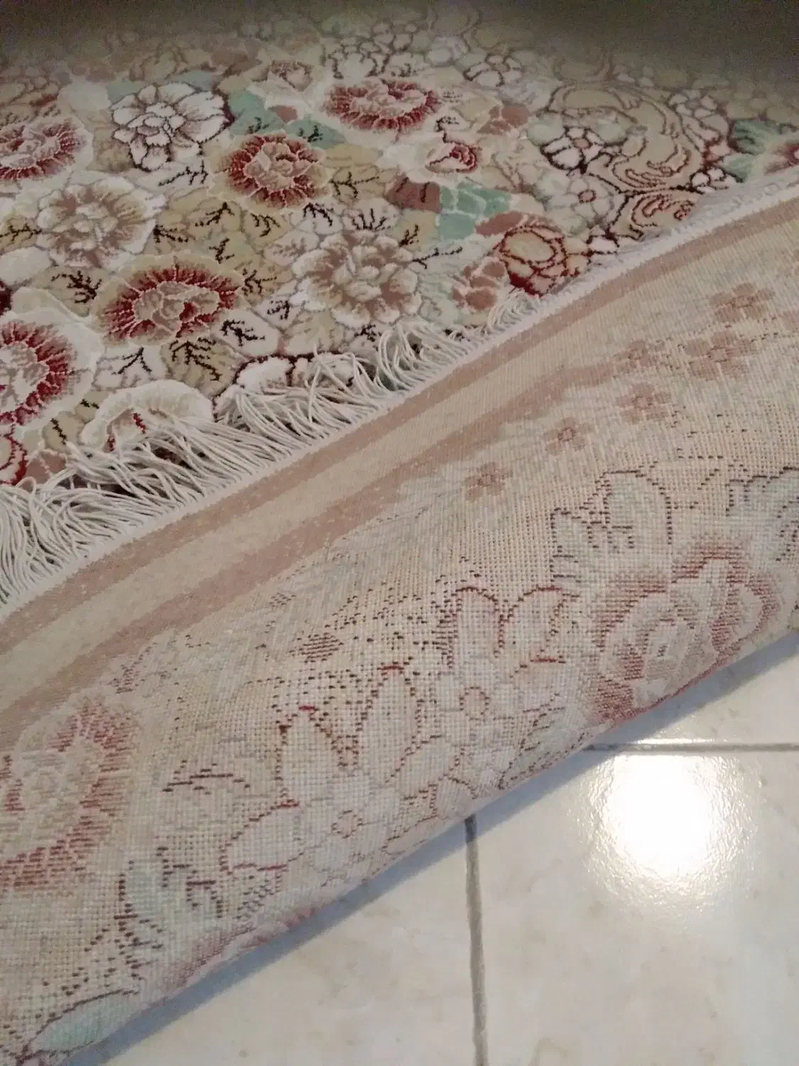 فرش قالیچه گرد گل برجسته|فرش|تهران, گرگان|دیوار