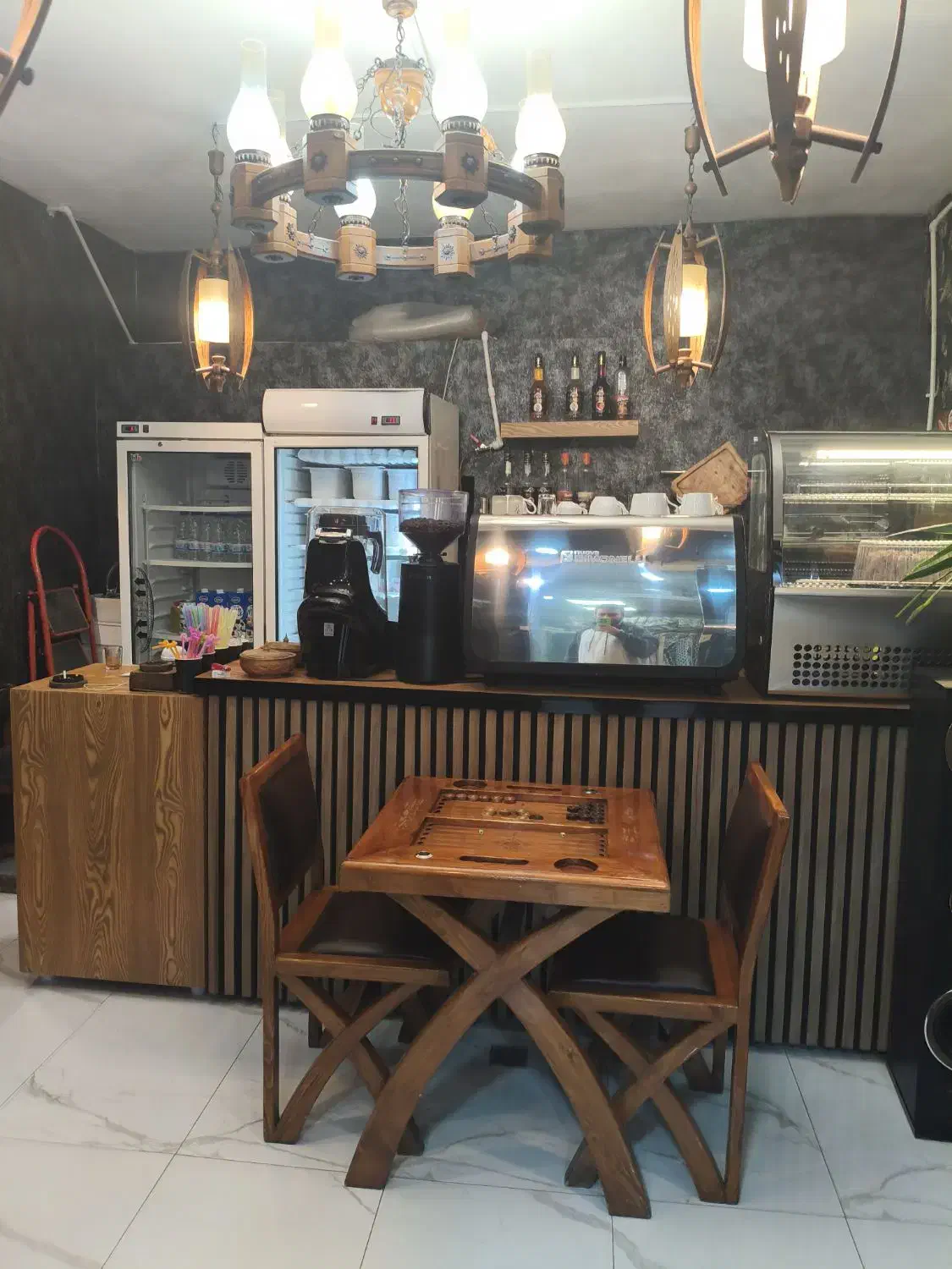 واگذاری کافه با تمامه امکانات وسایل|کافی‌شاپ و رستوران|پاکدشت, پاکدشت (مامازند)|دیوار