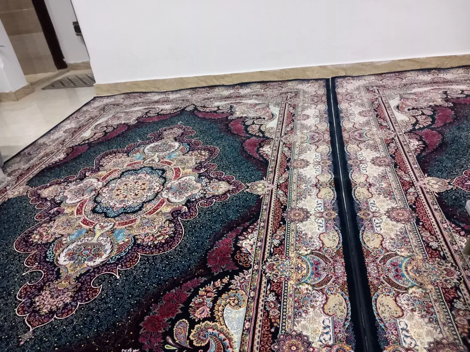 فرش در حد نو|فرش|خشکبیجار, |دیوار