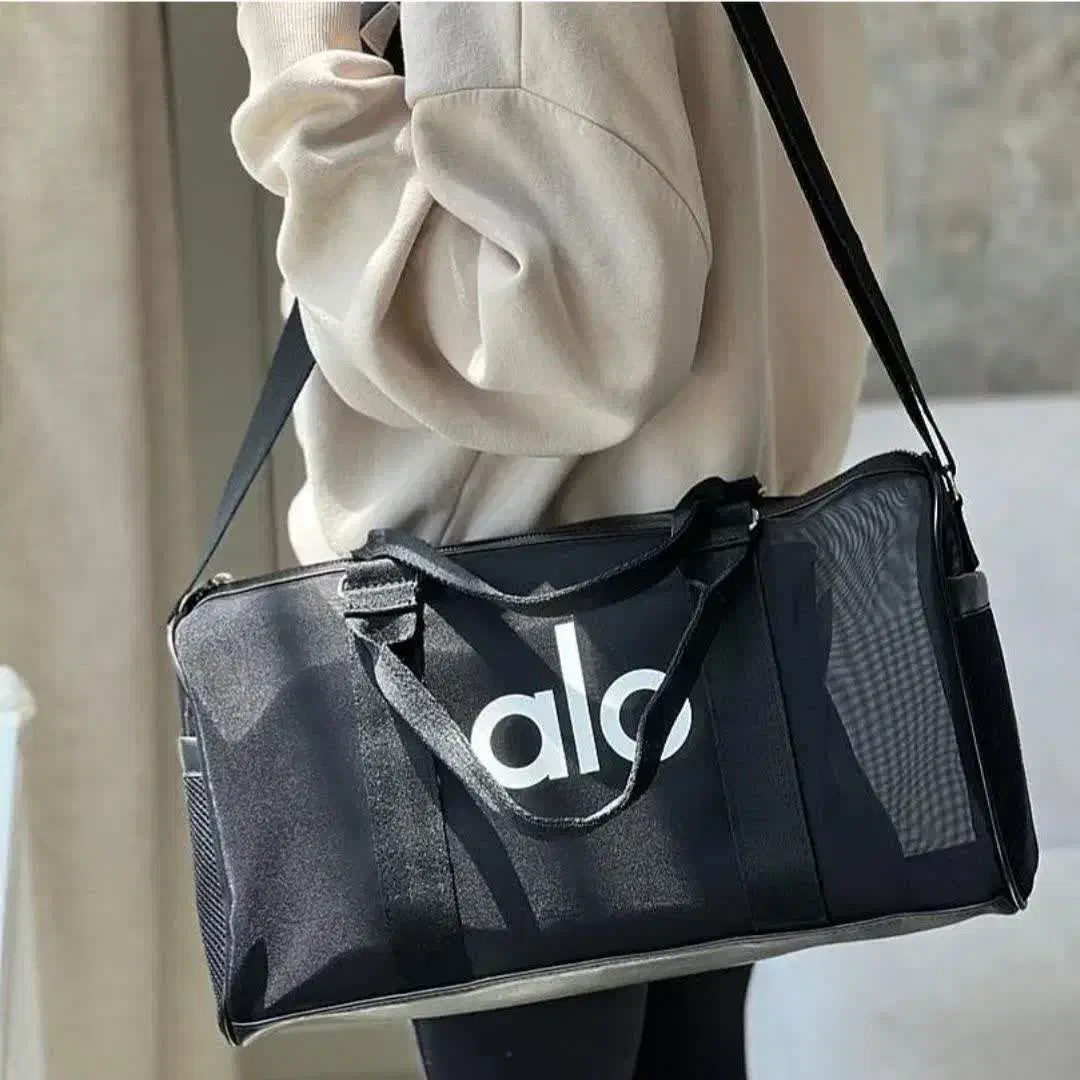 ساک ورزشی|کیف، کفش، کمربند|قم, دروازه ری|دیوار