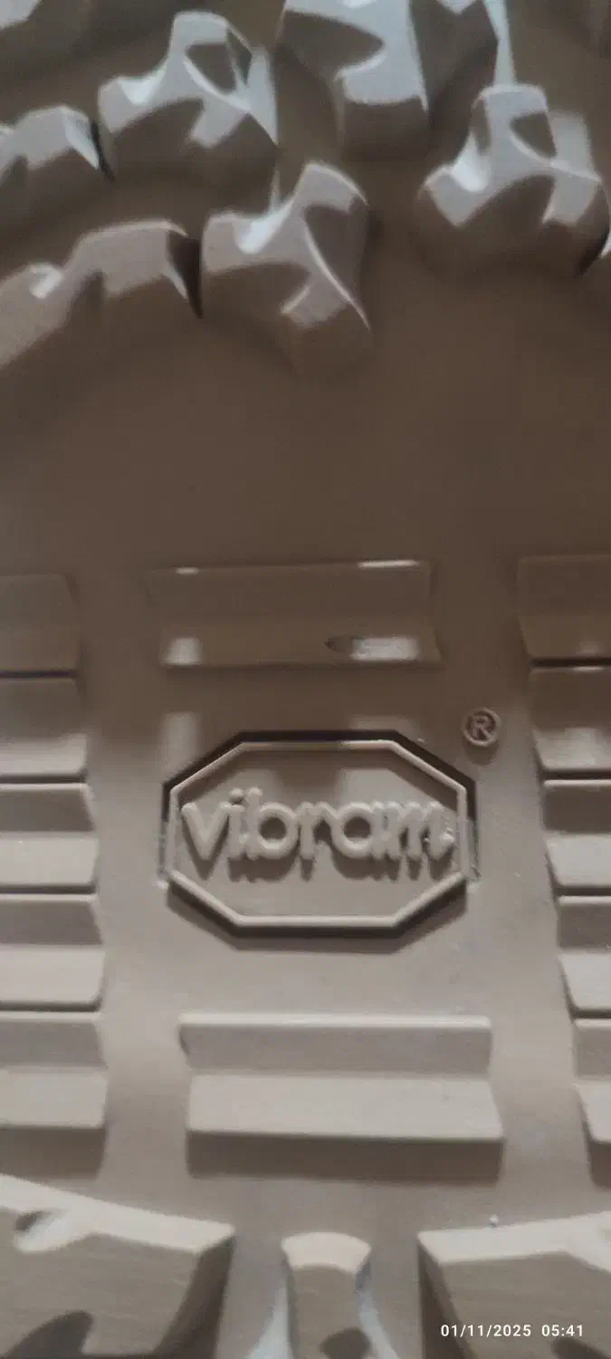 پوتین ویبرام امریکایی|کوهنوردی و کمپینگ|تهران, هفده شهریور|دیوار