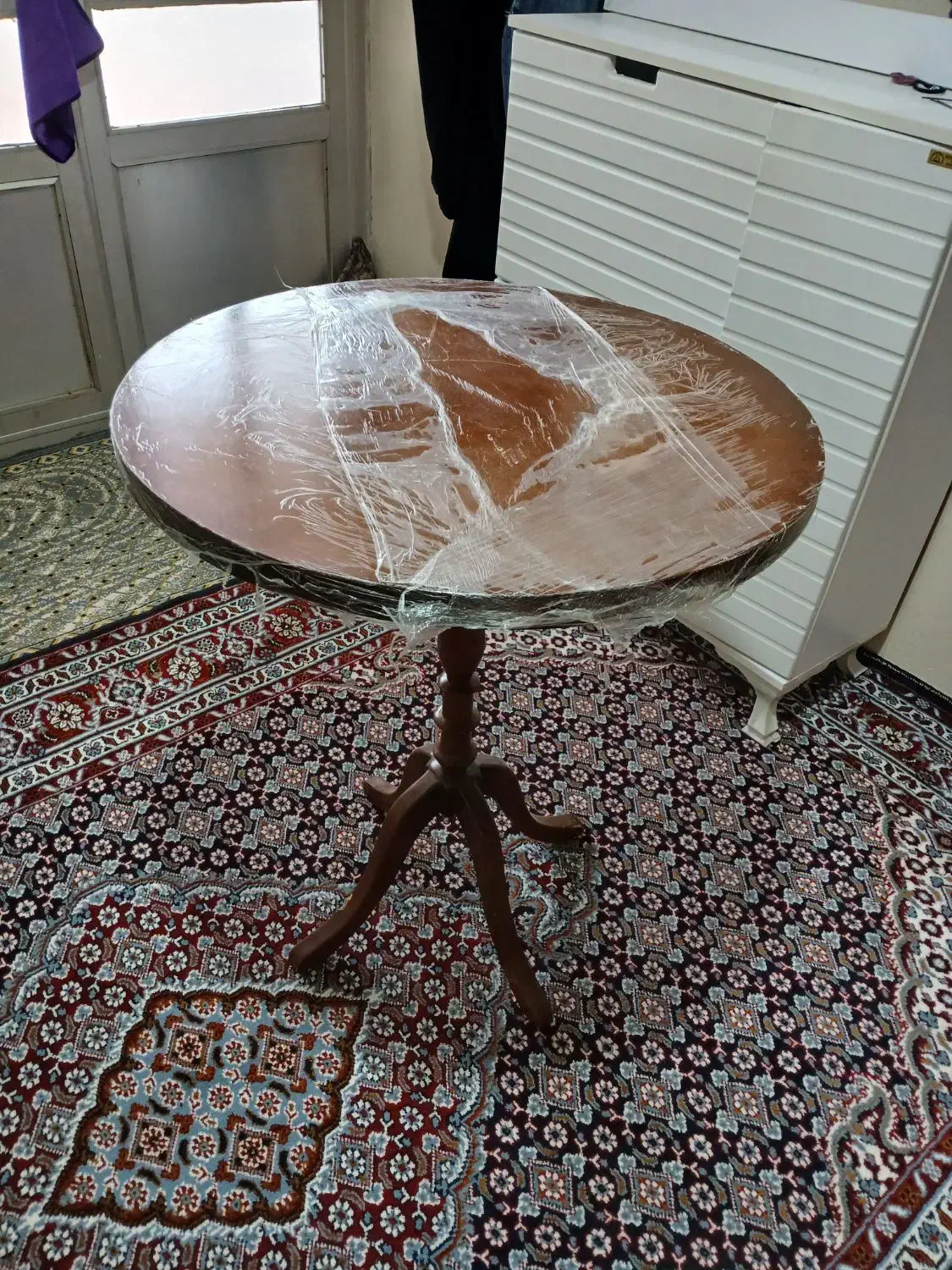 میز خاطره چوبی در حد نو هست|مبلمان خانگی و میز عسلی|پارس‌آباد, |دیوار