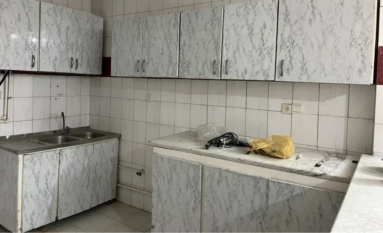 اجاره منزل|اجارهٔ آپارتمان|ری, شهادت|دیوار