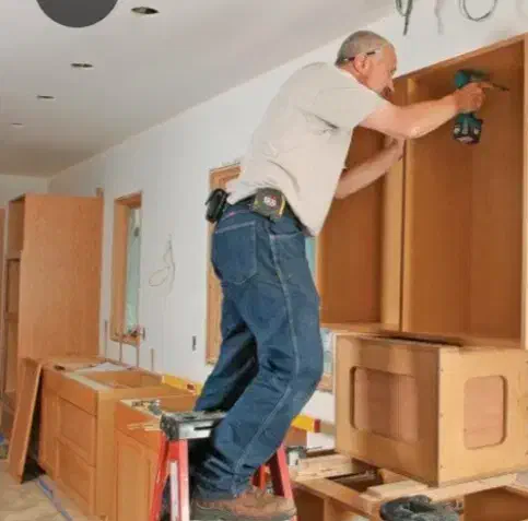 نصباب و تعمیرات کابینت و کمد ارزان فوری اسرع وقت|خدمات پیشه و مهارت|اسلامشهر, شهرک مفیدی|دیوار