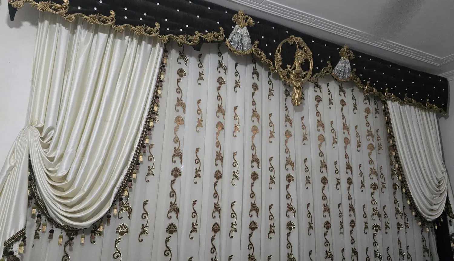پرده|پرده، رانر، رومیزی|زرین دشت (فارس), |دیوار