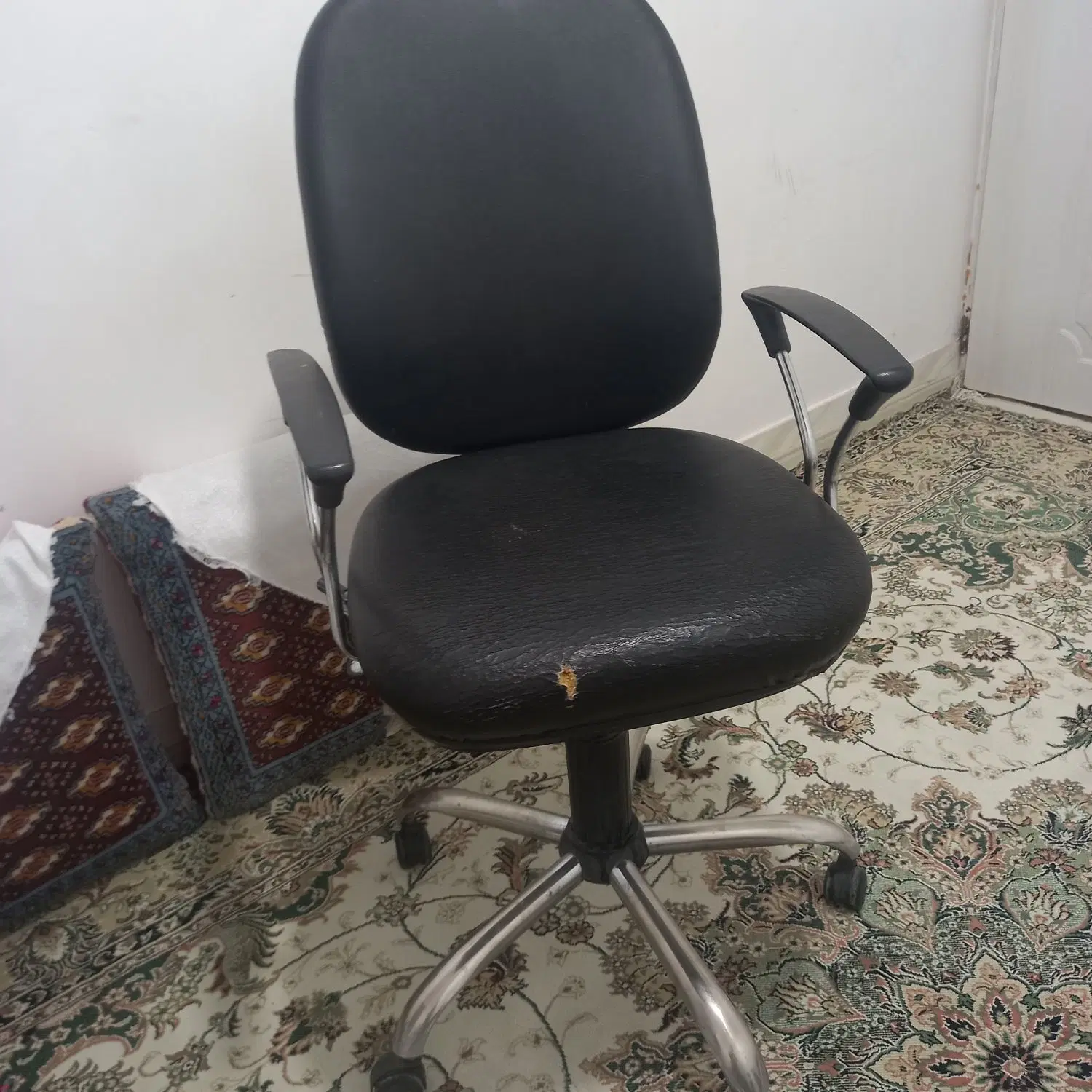 صندلی|صندلی و نیمکت|بیرجند, |دیوار