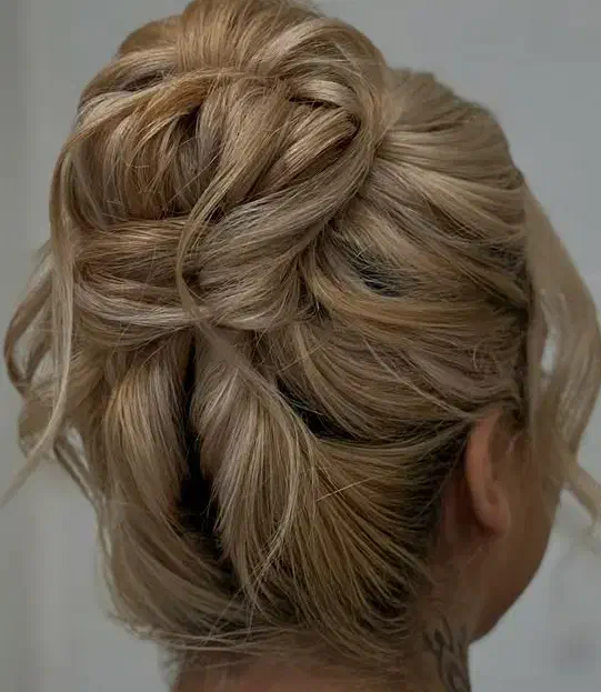 انجام شنیون کاشت مژه ومیکاپ وهمکاری با سالنها|خدمات آرایشگری و زیبایی|اندیشه, اندیشه فاز ۱|دیوار