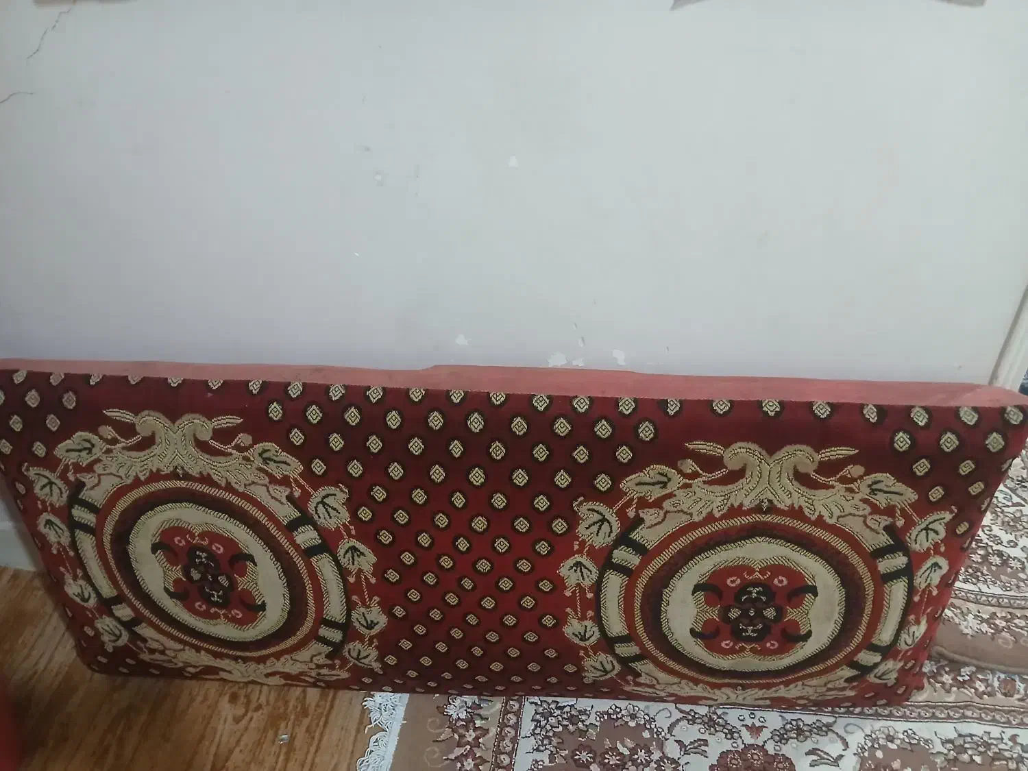 پشتی|پشتی|گرگان, |دیوار