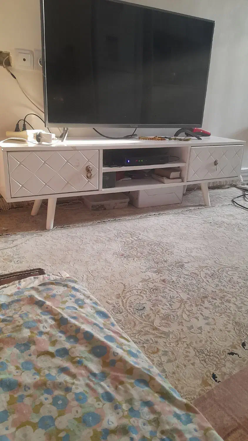 میز تلوزین|میز تلویزیون|ورامین, شهرک مدرس|دیوار
