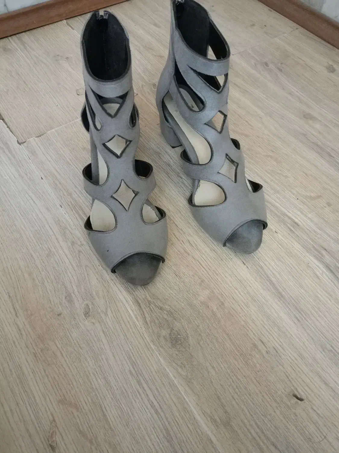 کفش و کیف|کیف، کفش، کمربند|مشهد, شریف|دیوار