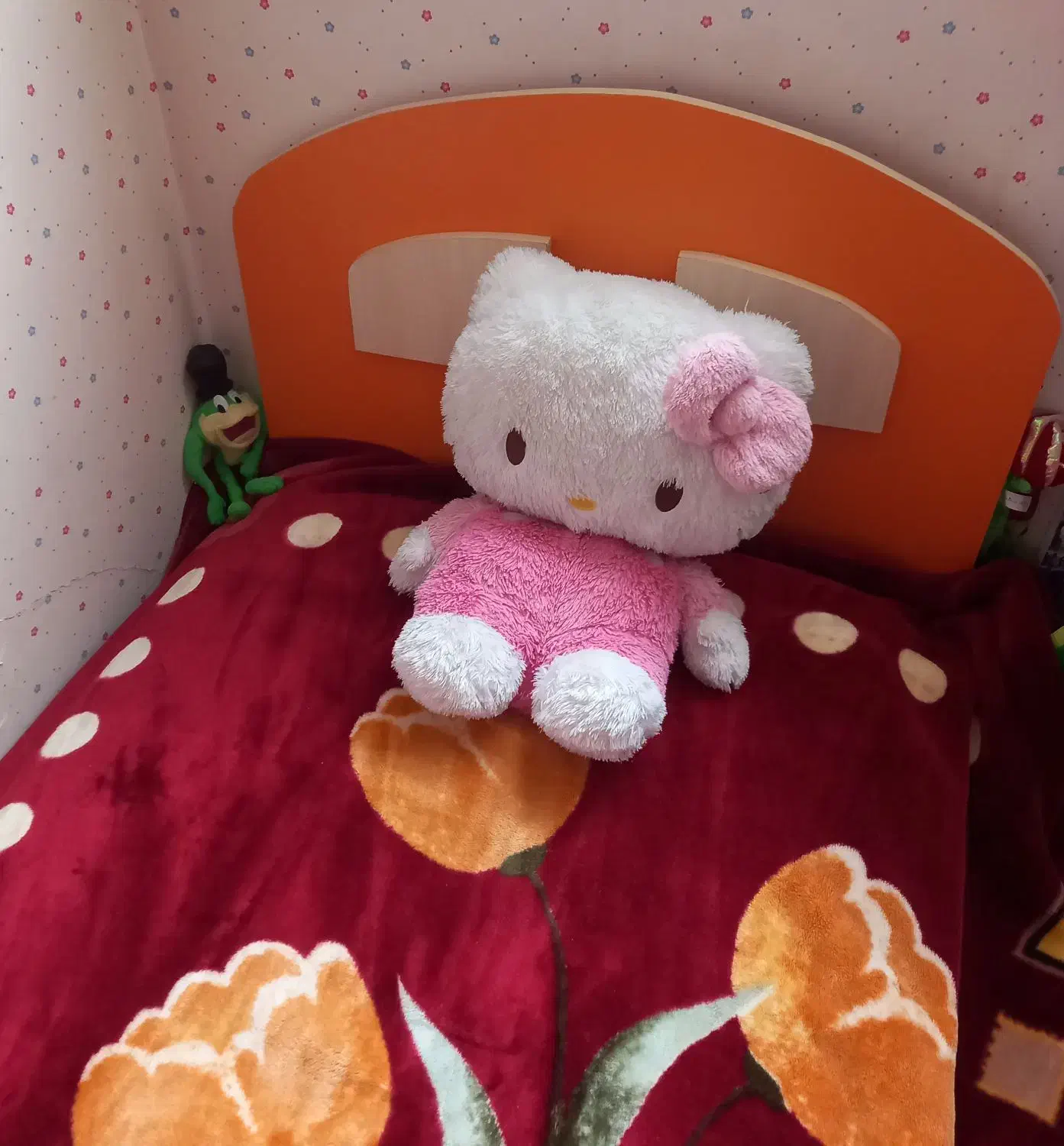 تخت و کمد|تخت و سرویس خواب|شیراز, زیباشهر|دیوار