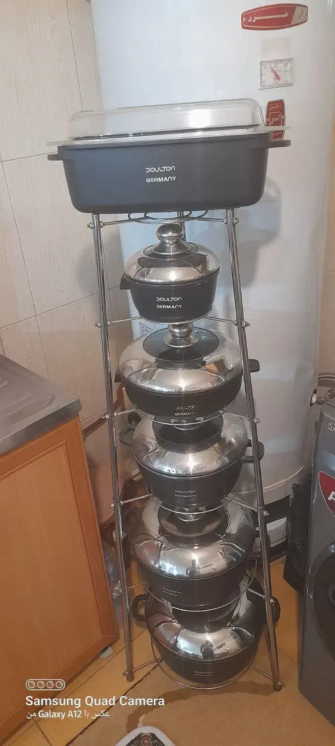 ظروف آشپز خانه|ظروف پخت‌وپز|قروه, |دیوار