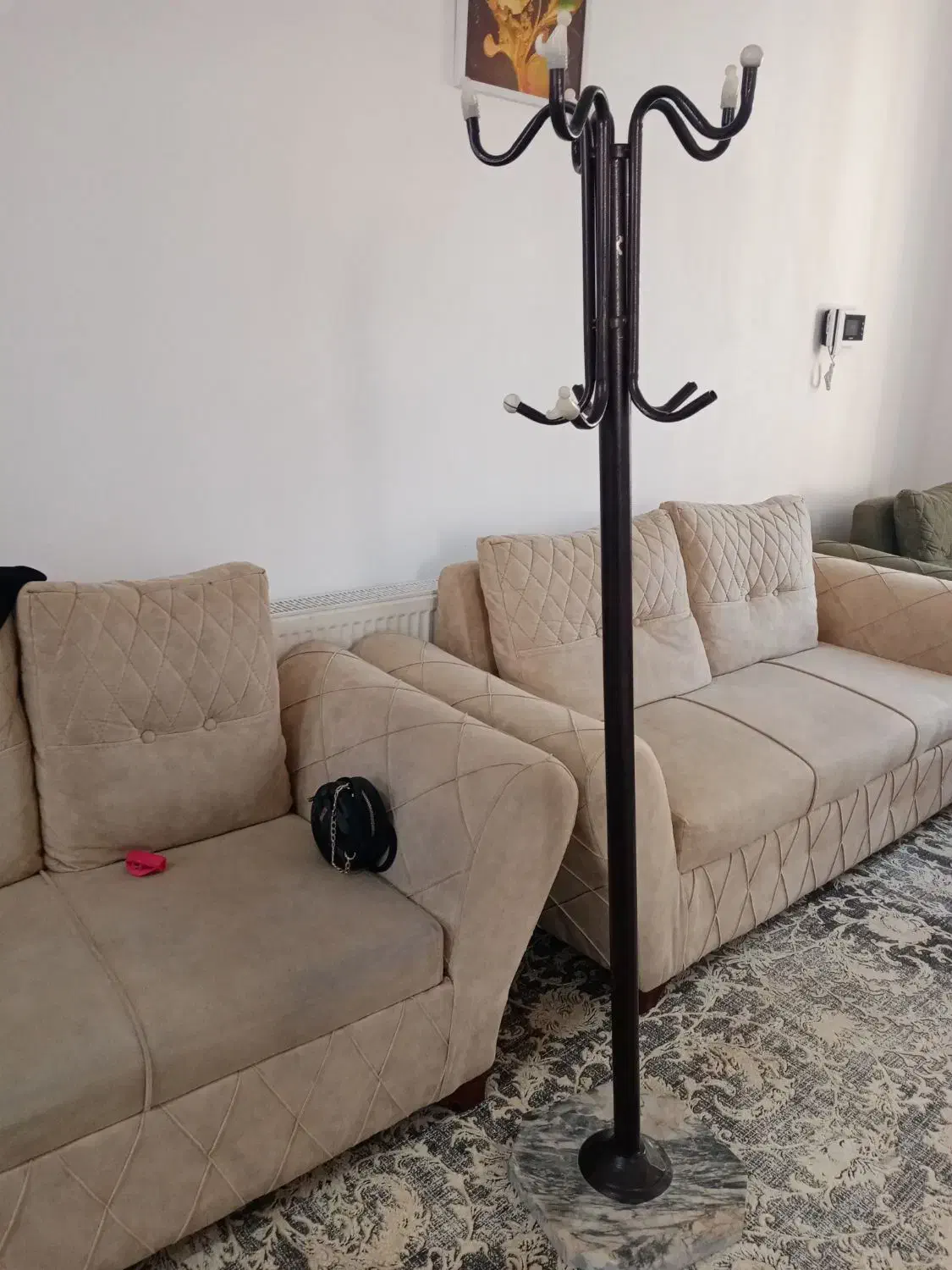 جالباسی ایستاده|بندرخت و رختآویز|نیشابور, شهرک جانبازان|دیوار