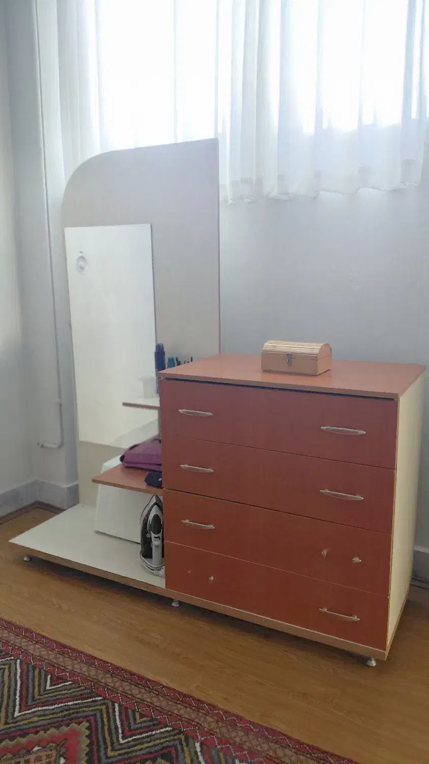 دراور ۴ کشو و آیینه قدی|جاکفشی، کمد، دراور|بجنورد, |دیوار