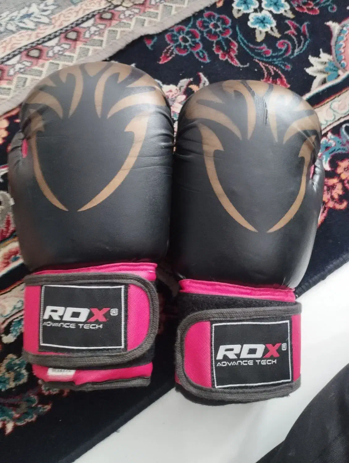 دستکش بوکس اصلی|تجهیزات ورزشی|مشهد, مهدی آباد|دیوار