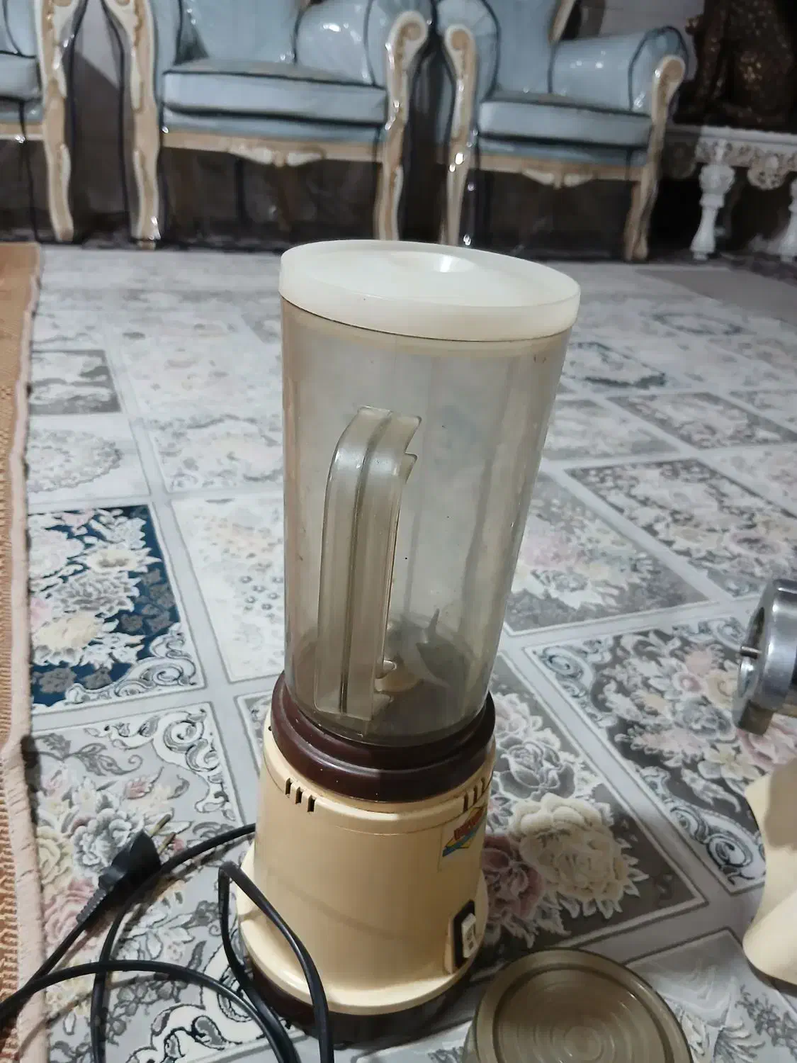 چرخ گوشت آبمیوه گیری و مخلوط کن و آسیاب|آبمیوهگیر و آبمرکباتگیر|برخوار, |دیوار