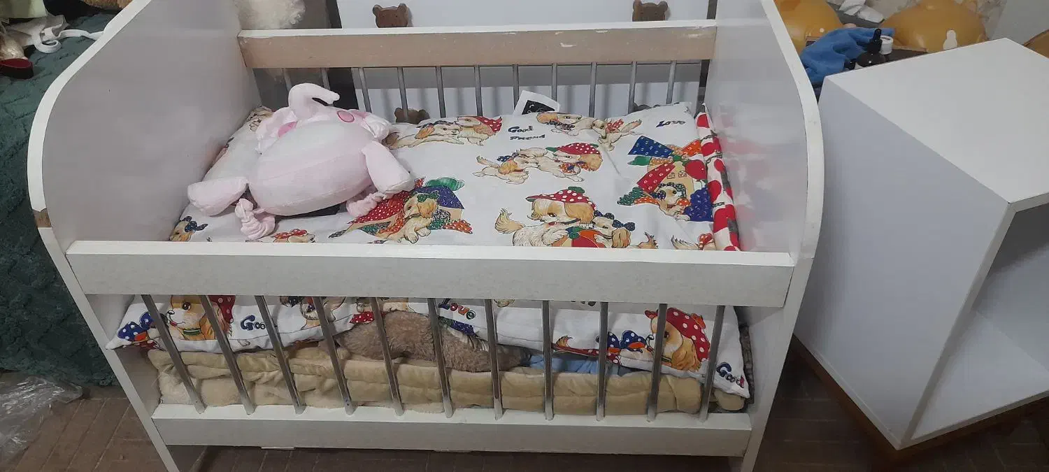 گهواره نوزادی|تخت و صندلی بچه|اردبیل, |دیوار