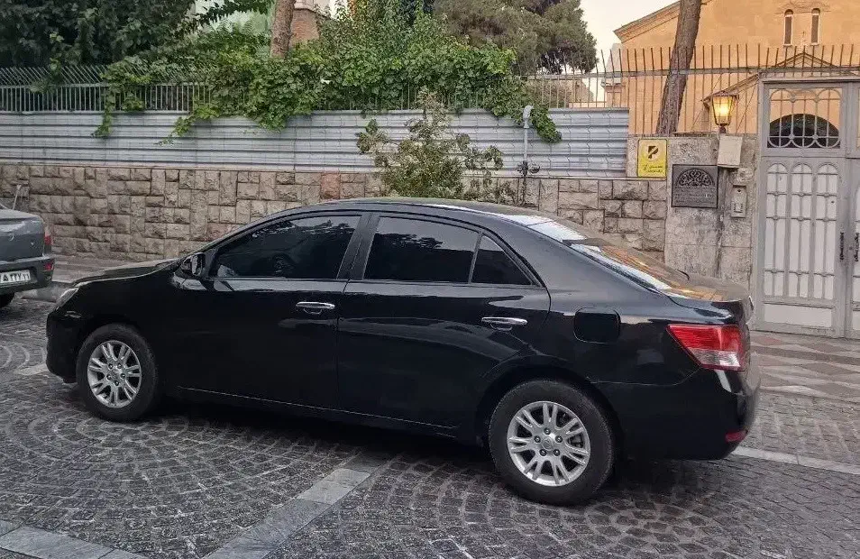 آریو زوتی / مدل 98 / با وام بانکی و تحویل روز|خودرو سواری و وانت|تهران, جنتآباد جنوبی|دیوار