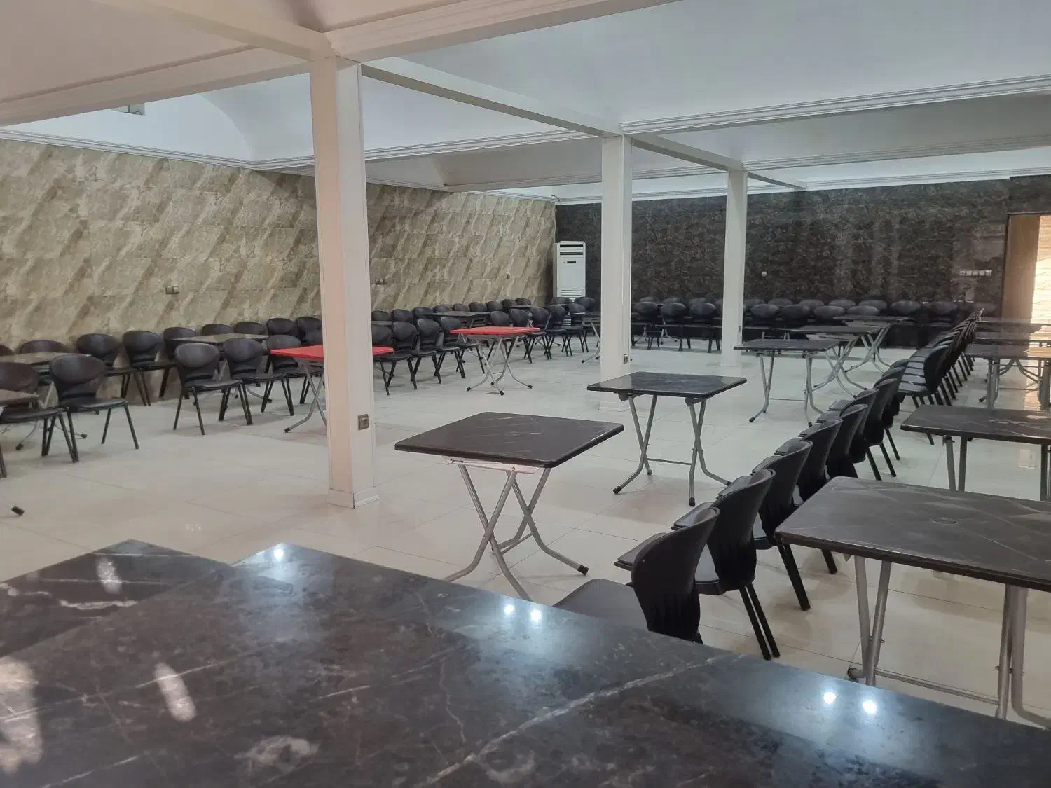 اجاره باغ و سالن زرین شهر|اجارهٔ کوتاه‌مدت ویلا و باغ|فولادشهر, فولادشهر|دیوار