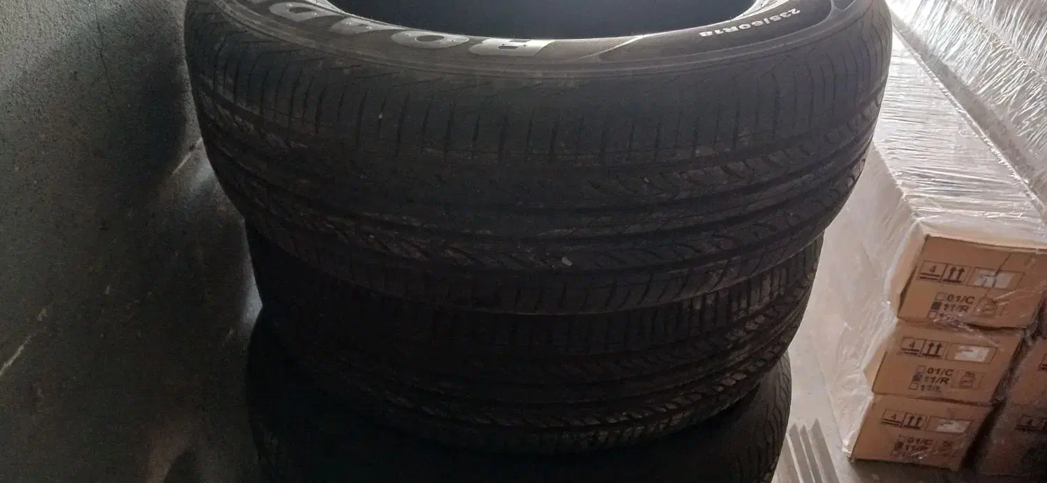 لاستیک خارجی واسه ماشینهای شاسی بلند|قطعات یدکی و لوازم جانبی|پردیس, سیاه سنگ|دیوار