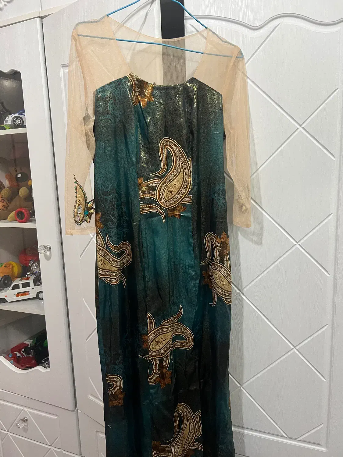 لباس مجلسی بلند|لباس|میانه, |دیوار