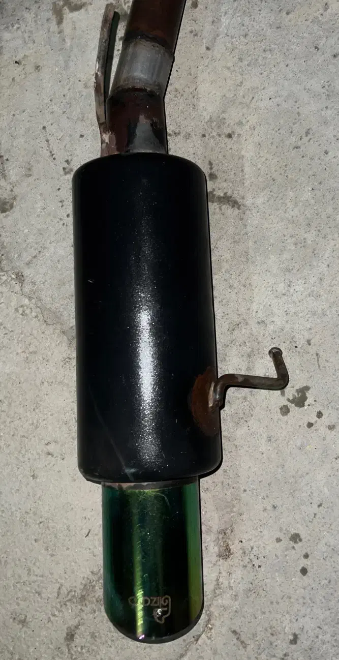 منبع اگزوز و چراغ اسپرت|قطعات یدکی و لوازم جانبی|سقز, |دیوار