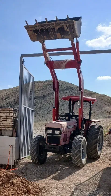 بیل تراکتور تعادلی  چهار جگ|ماشین‌آلات صنعتی|ماهنشان, |دیوار