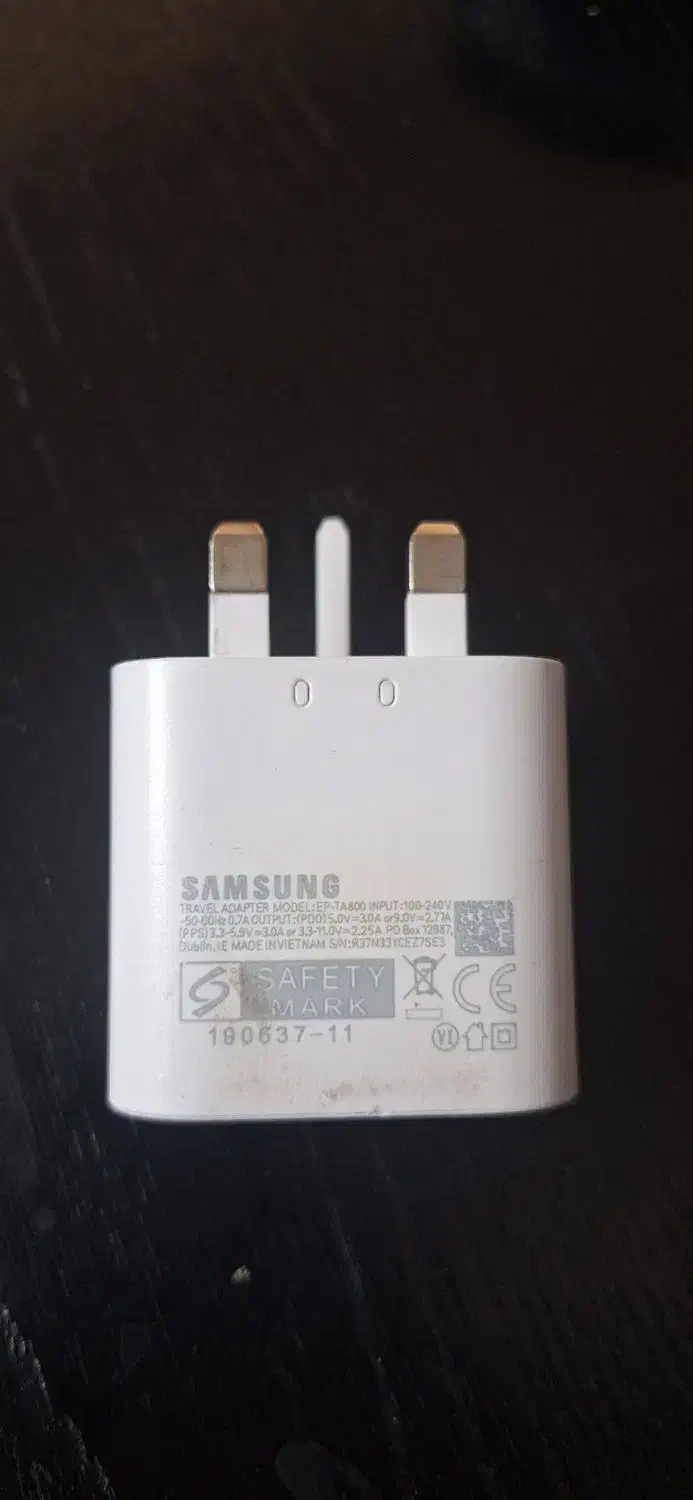 شارژر اصلی به ضمانت و کابل شارژر وایرلس|لوازم جانبی موبایل و تبلت|مشهد, موعود|دیوار